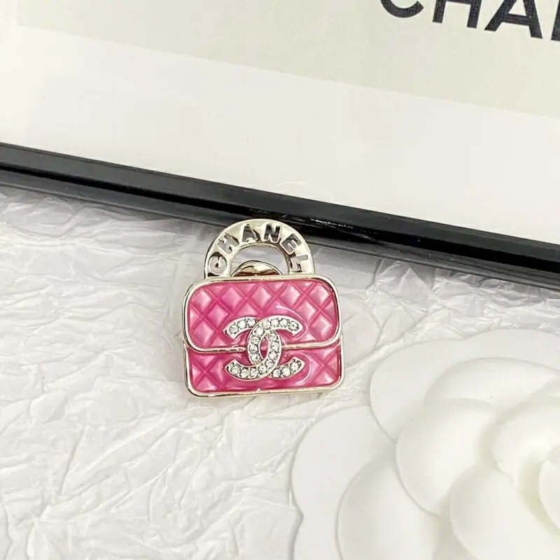 chanel brooches pour femme s_12145764